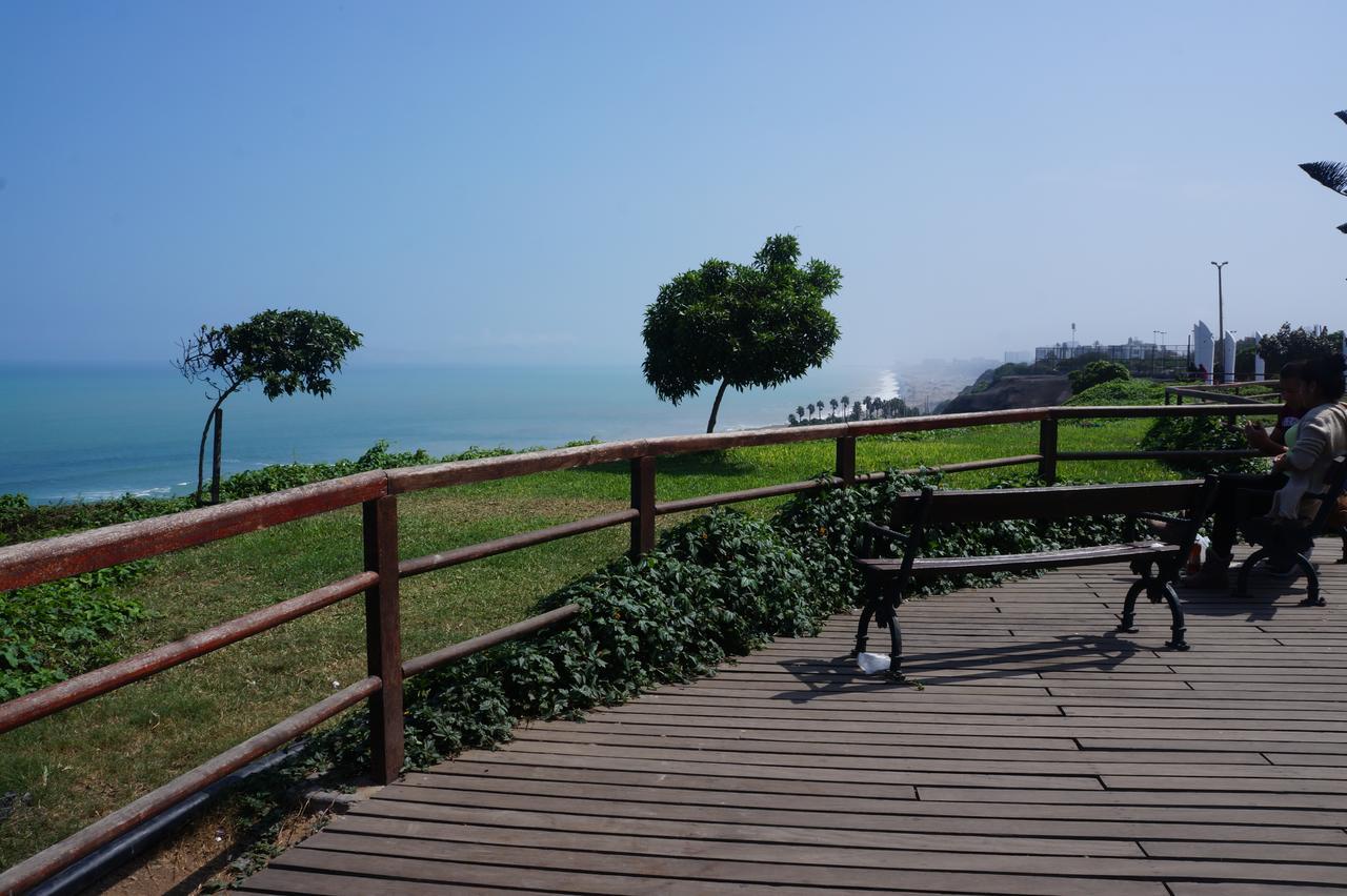 B&B SEAVIEW MIRAFLORES LIMA